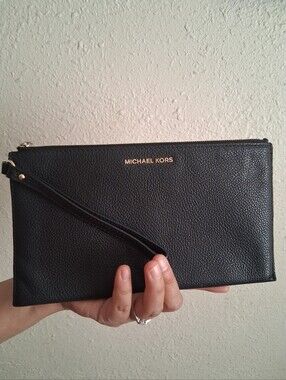 Michael Kors Large Pebble Leather Wristlet